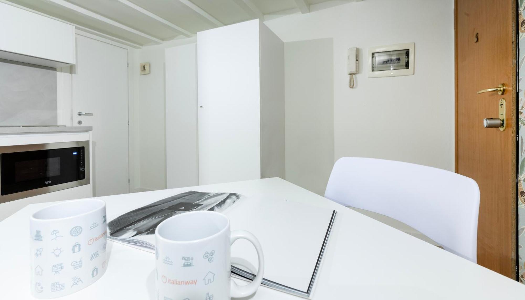 Italianway Apartment Milan Exterior photo